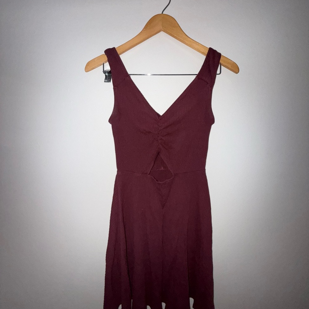 Abercrombie & Fitch Red V-Neck Sleeveless Midi Dress
